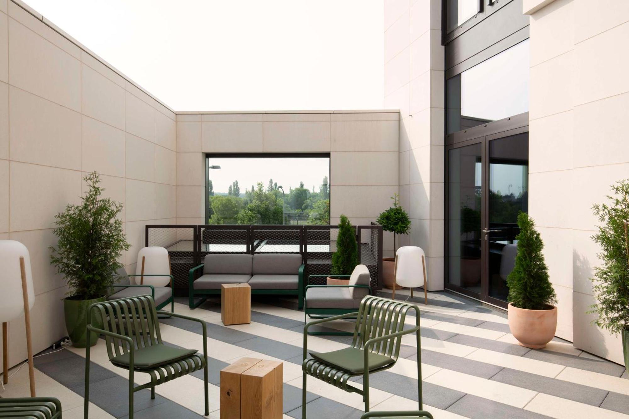 Scandic Frankfurt Hafenpark Франкфурт-на-Майні Екстер'єр фото